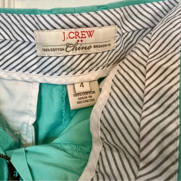 J. Crew Factory Classic Chino Short - size 4 - Picture 3 of 3